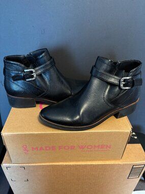 Baretraps Black Women's Booties Size 9